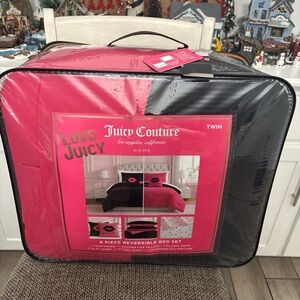 💖Juicy Couture Twin Reversible Comforter Set - Pink and Black💖Lips💋